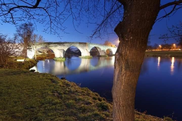 Historic Old Town 2 Bed Ground Floor Apartment Stirling Kültér fotó